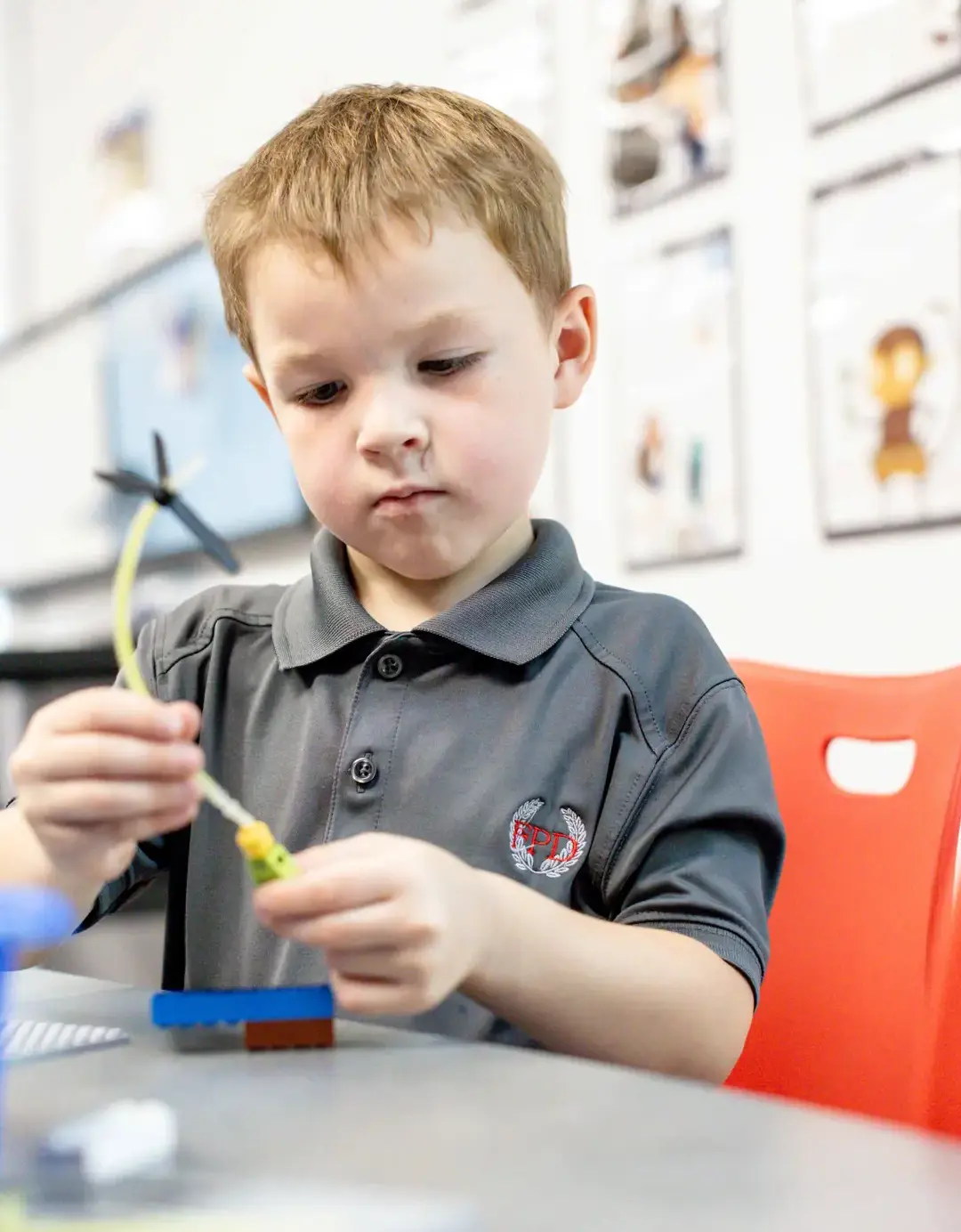 FPD students build with Legos in STEAM Lab