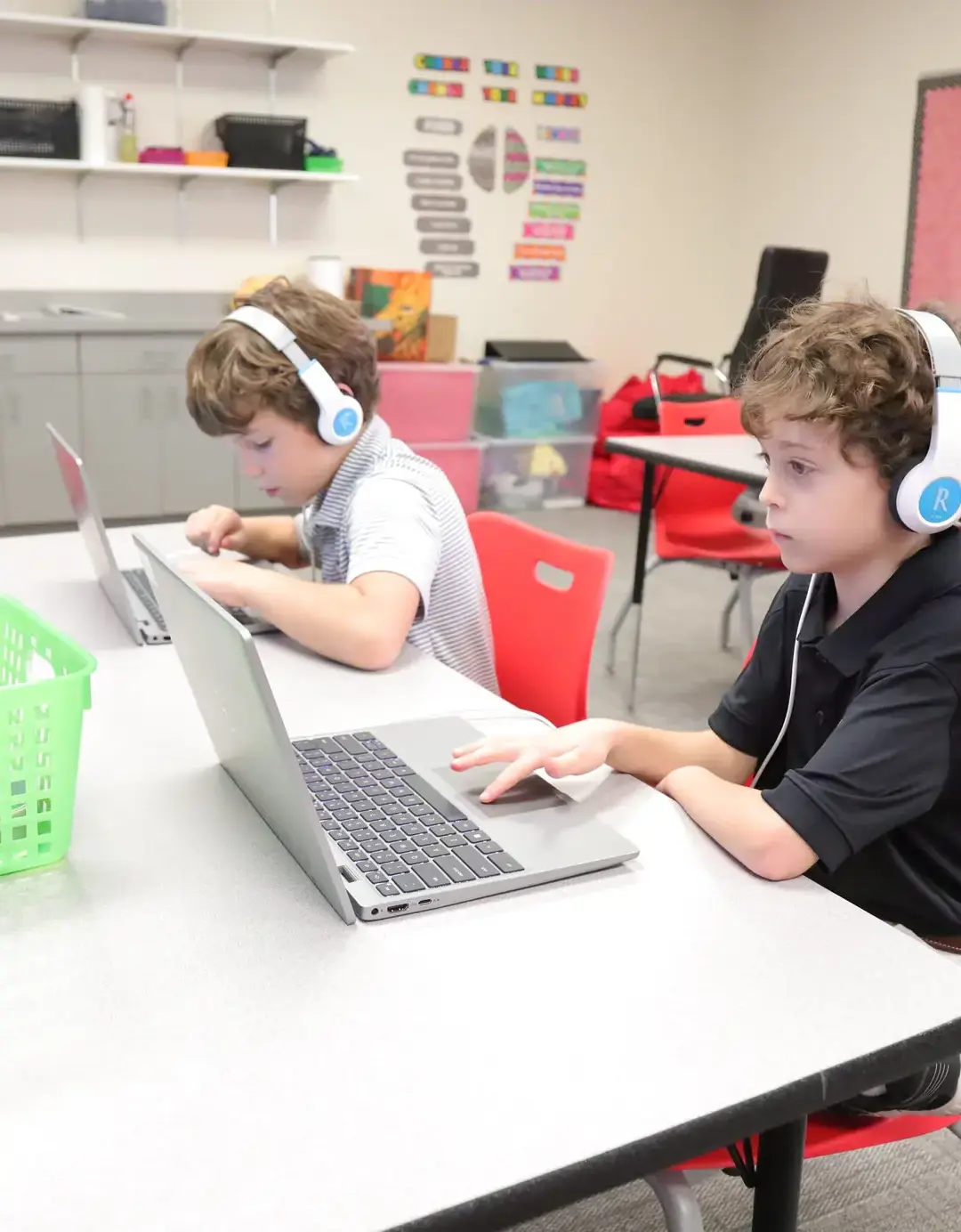 Students work on computers in Tab Lab